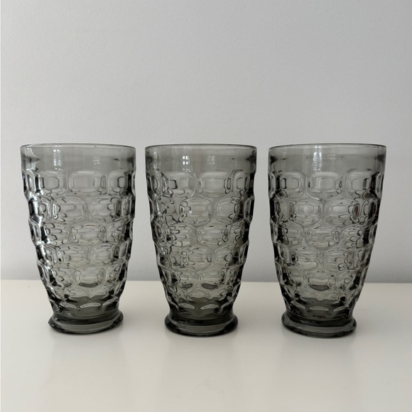 Vintage 70’s Smokey Gray Set of 3 Glasses - Picture 4 of 5